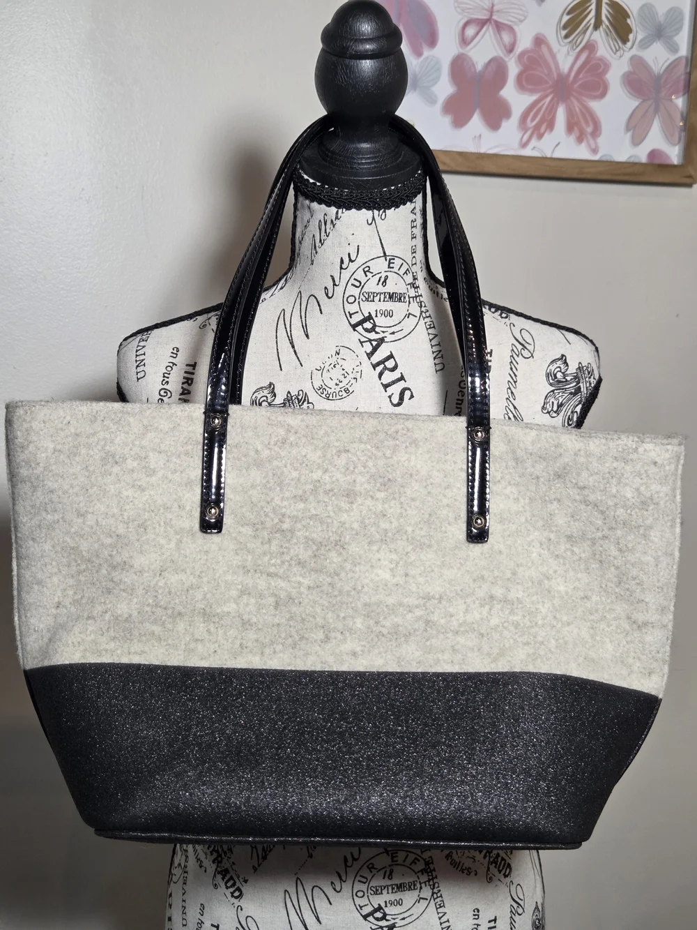 Kate Spade Frosted Felt Small Harmony Tote & Wristlet Set Oatmeal / Black NWOT